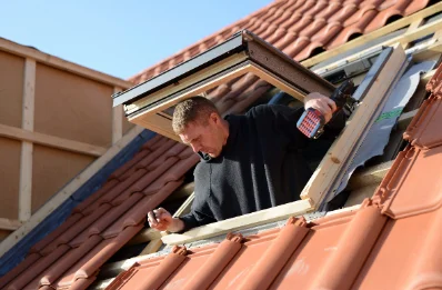 Pose de fenêtres de toit Velux à Fontaines-Saint-Martin